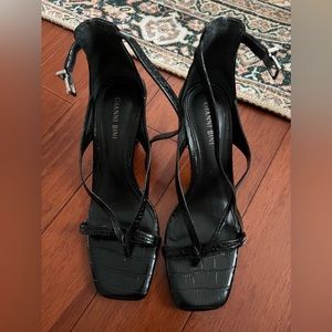 Gianni Bini Franiquie Croc Embossed Thong Sandals